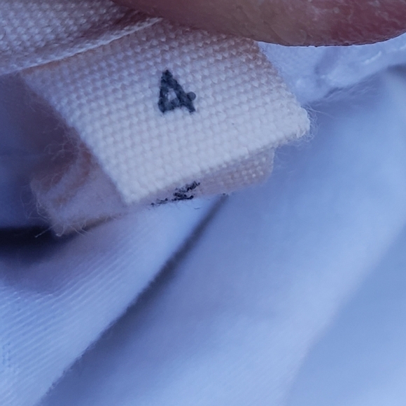 - Rebecca Taylor Sprigged with delicate flowers, this‎ shoulder-baring top - Picture 7 of 7